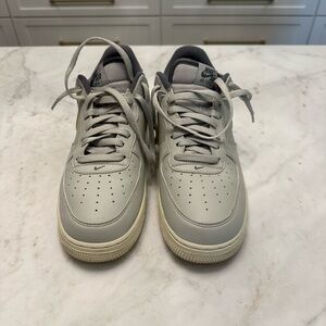 Air Force 1 07 LX Light Bone- 10.5 (like new)